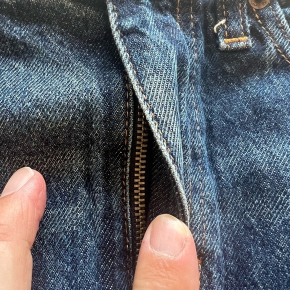 We The Free People Women’s 25 Bailey Raw Hem Mini Skirt Blue Wash Denim (E4) - Picture 2 of 5